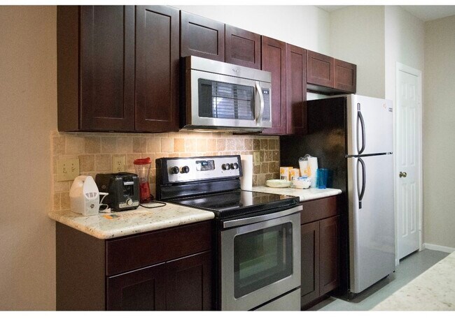 Foto del edificio - 2255 Braeswood Park Dr