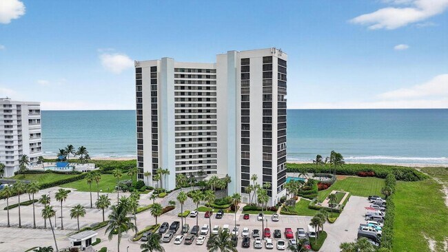 Foto del edificio - 9650 S Ocean Dr