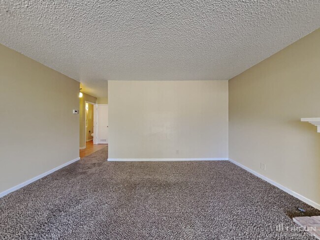 Foto del edificio - 1965 Windsor Way