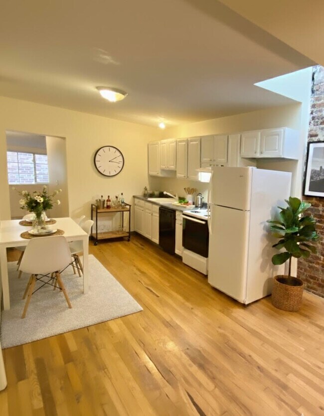 Building Photo - 838 Huntington Ave