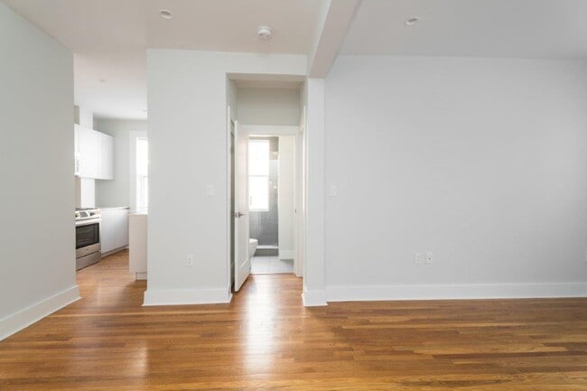 Photo - 18 Forest St Apartment