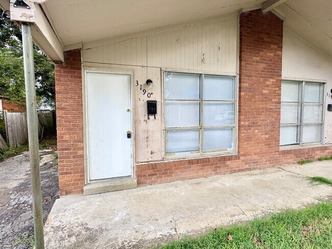 Foto del edificio - 3190 Coleman Ave