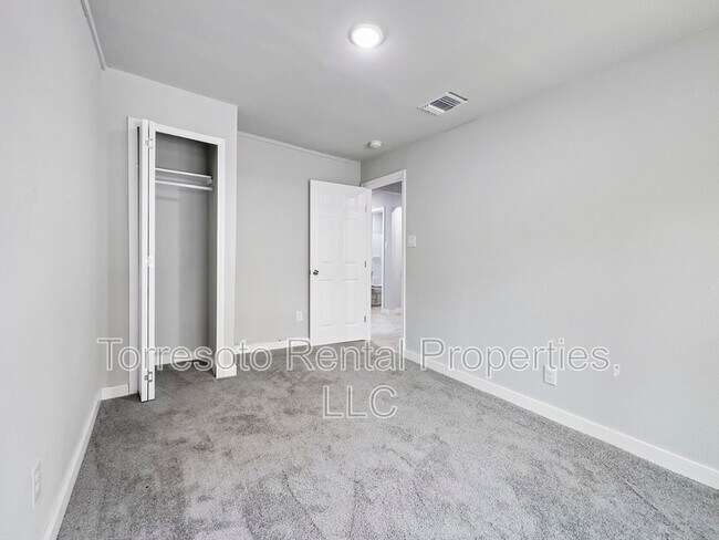 Foto del edificio - 1606 W Wildwood Dr