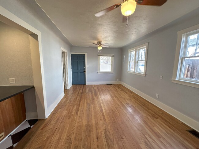 Foto del edificio - 4820 S Sherman St