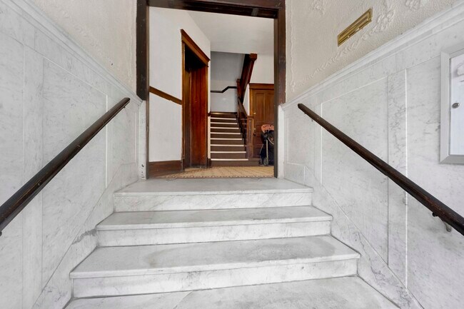Foto del edificio - 6225 S Dorchester Ave