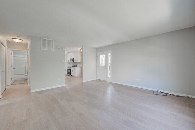 Foto del edificio - 1062 Glouchester Cir