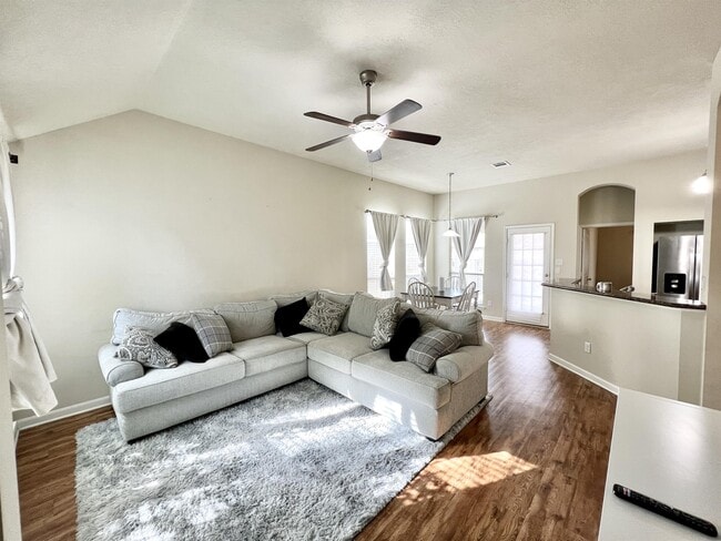 Foto del edificio - 15427 Baker Meadow Loop