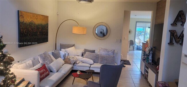 Foto del edificio - 7406 NW 108th Path