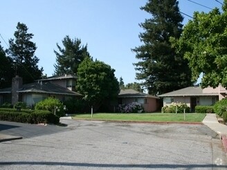 Foto del edificio - 980-990 Alice Ln