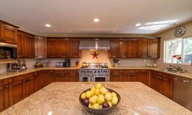 Building Photo - 22811 Gershwin Dr