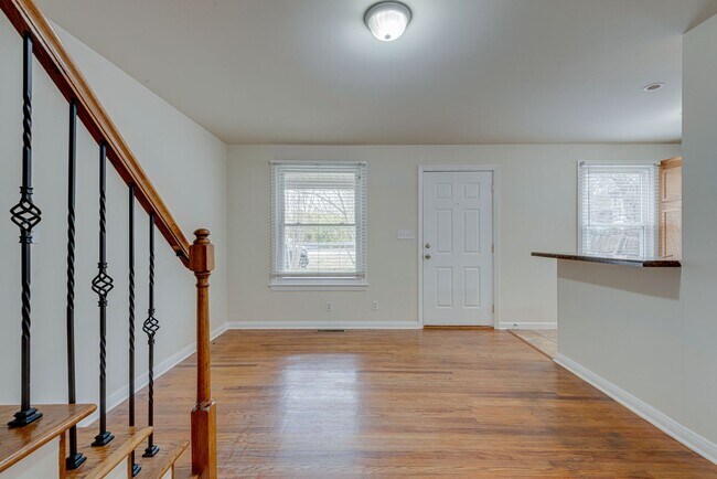 Foto del edificio - 3bed 2bath West End Home