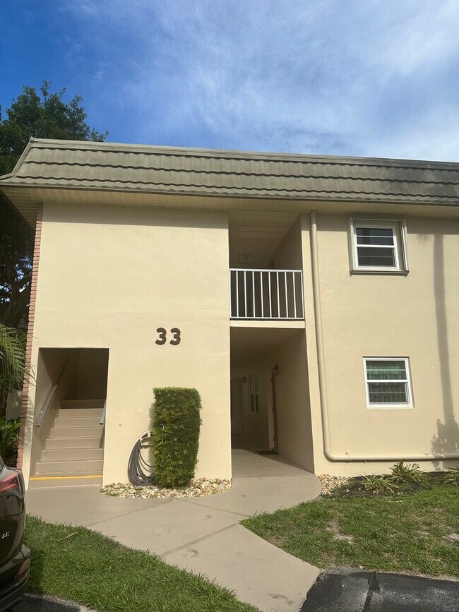 Building Photo - 33 Vista Gardens Trail Unit 104