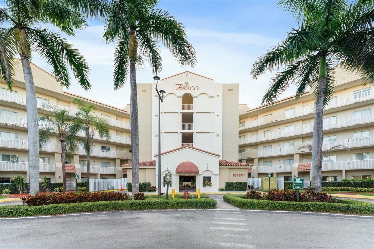Foto principal - 10720 Northwest 66th Street Apt #507, Dora...