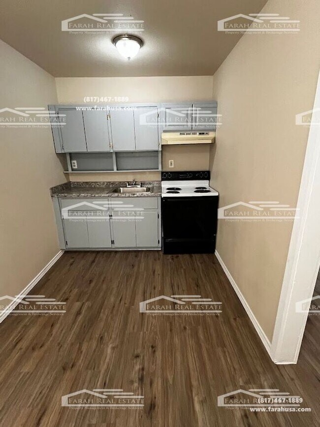 Foto del edificio - Cozy 1/1 Available in FW!