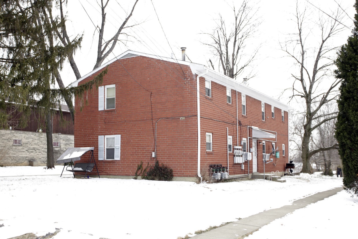 6508 Strawberry Ln, Louisville, KY 40214 Apartments in Louisville, KY