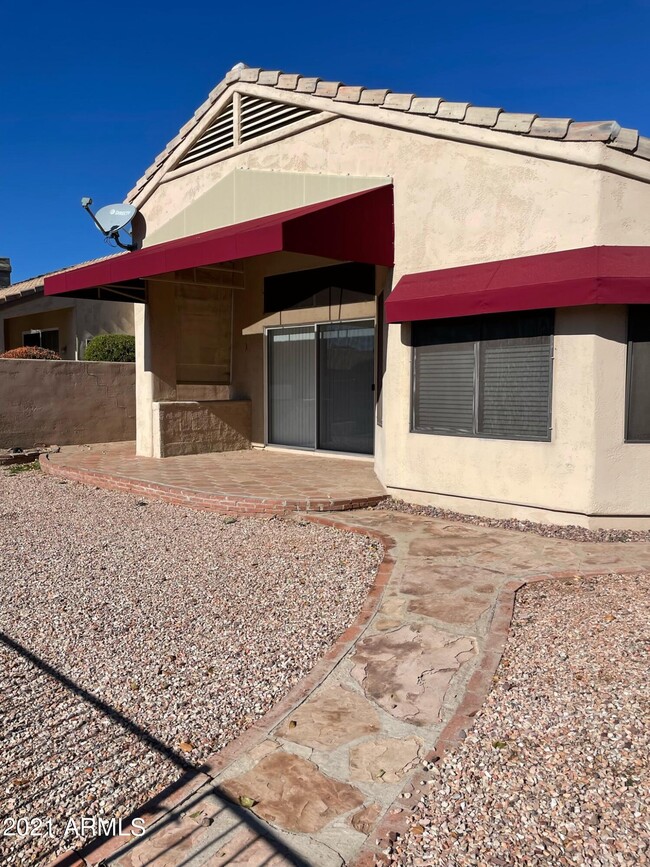 Building Photo - 10505 W Tonopah Dr