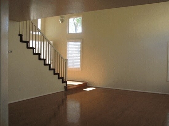 Building Photo - 3bd/2.5ba House - 21600 Calle Prima