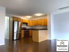 Building Photo - 1863 119 St SW