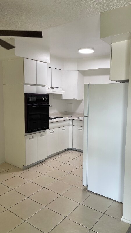 Foto del edificio - 1818 Rexford Dr