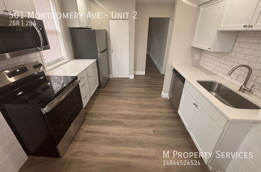 Foto principal - Beautifully Renovated 2-Bedroom, 2-Bath To...