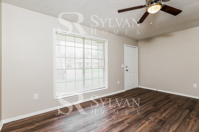Building Photo - Find your perfect blend of comfort and con...