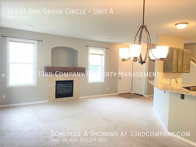 Building Photo - Beautiful Bailey’s Arbor End-Unit Townhome!