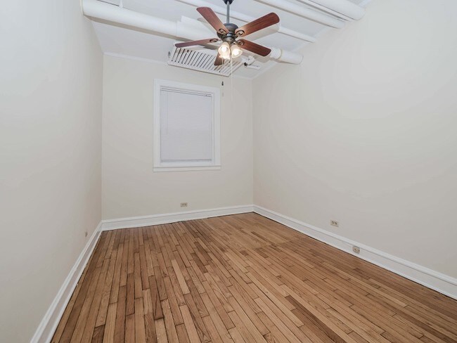 Photo - Berteau Manor Apartments