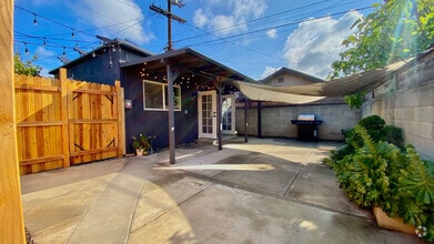 Building Photo - 2916-2912 Hollister Ave