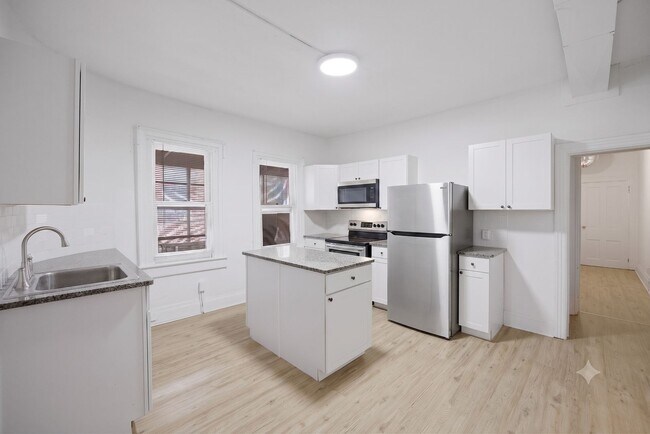 Foto del edificio - 2204 E Carson St