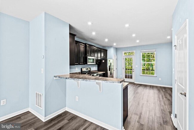 Foto del edificio - 720 River Crest Way