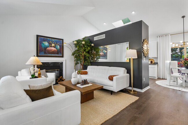 Foto del edificio - 5841 Lafayette Ln