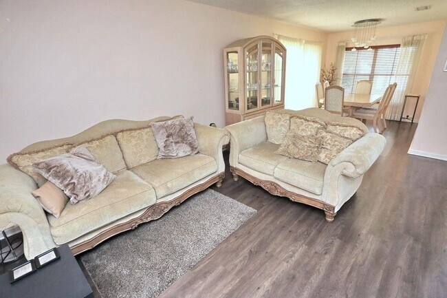 Foto del edificio - 7265 SW 42nd Ct