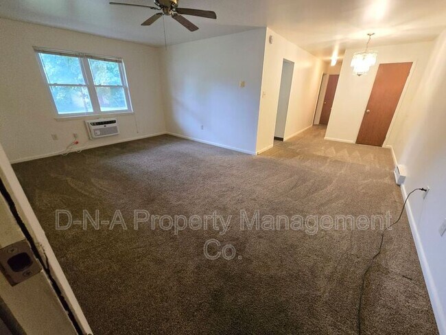 Foto del edificio - 404 Woodcliff Ave
