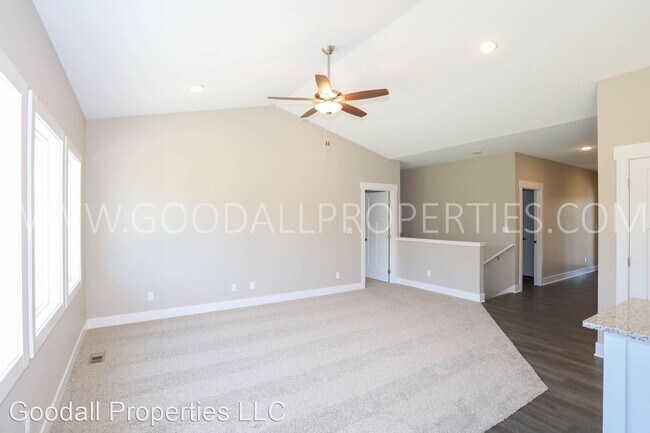 Building Photo - 4 br, 3 bath House - 16656 Wilden Dr