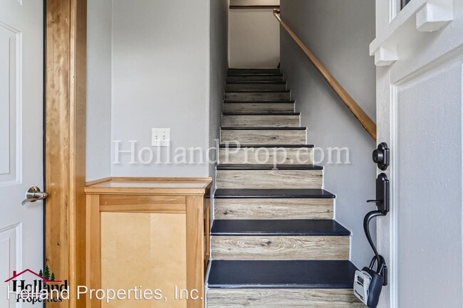 Foto del edificio - 2 br, 1 bath House - 224 NW Lincoln St