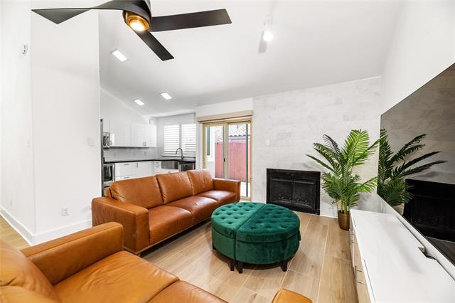 Building Photo - 4242 N Capistrano Dr