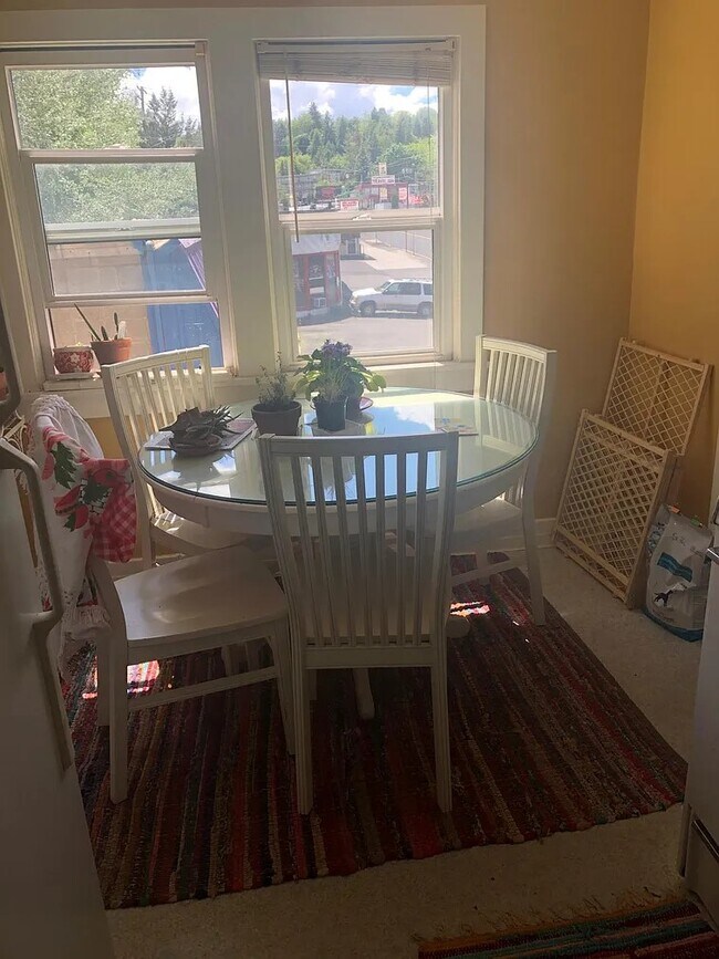 Foto del edificio - 340 S Grand Ave