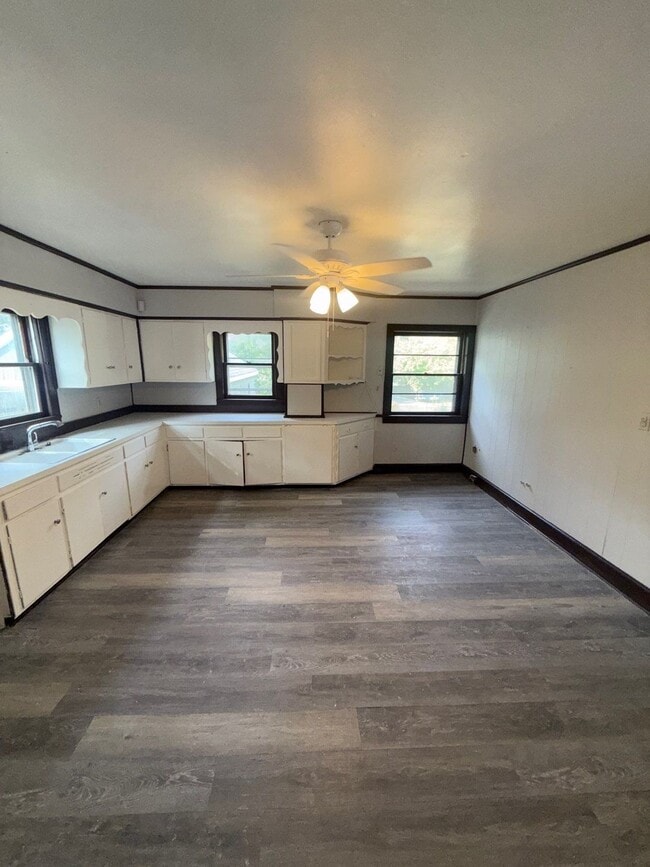 Foto del edificio - 1227 Fairview Ave