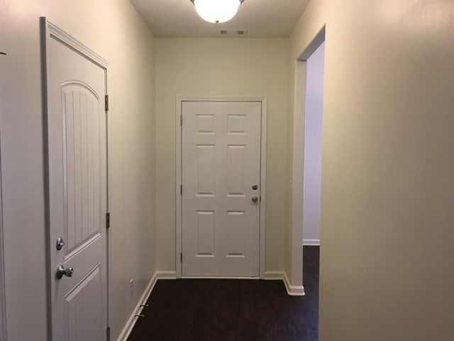 Building Photo - 209 Crooked Oaks Drive