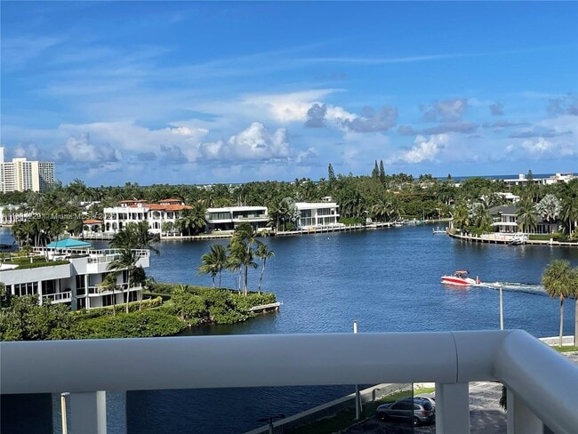 Foto del edificio - 20505 E Country Club Dr