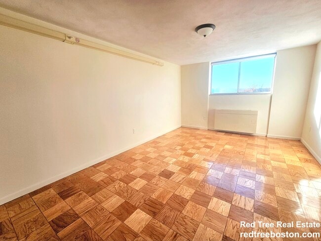 Building Photo - 101 Monmouth St