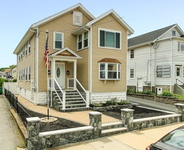 Primary Photo - 35 Willard Ave