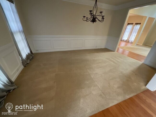 Foto del edificio - 5 br, 3 bath House - 3530 Woodsong Circle ...