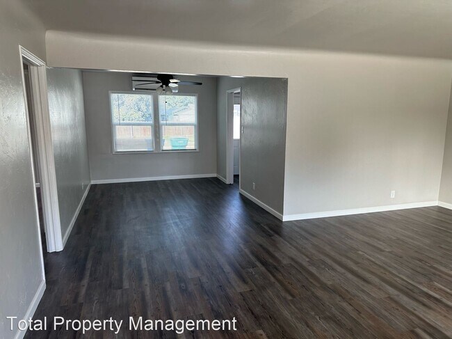 Building Photo - 2 br, 1 bath House - 952 E. Apricot Ave.