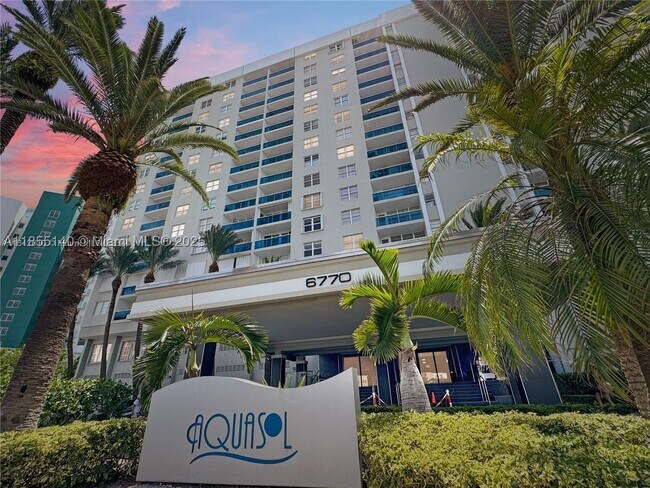 Foto del edificio - 6770 Indian Creek Dr