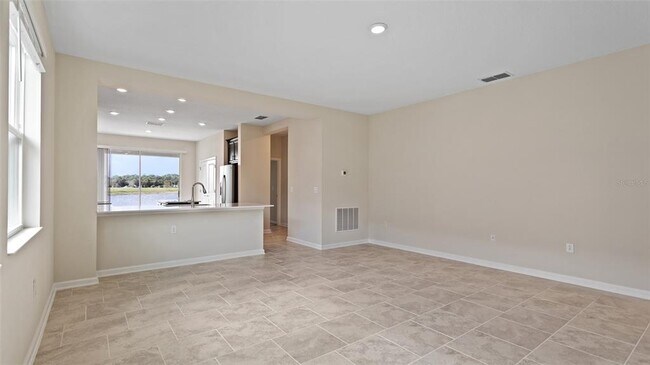 Building Photo - 3425 Sagebrush St