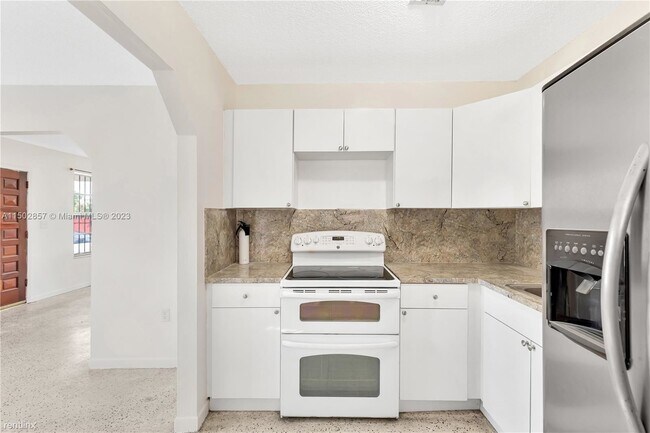 Building Photo - 3 br, 2 bath House - 1722 NW 5th St