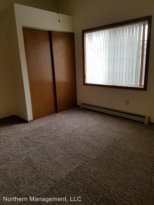 Foto del edificio - 2221-2231 Evergreen Ln