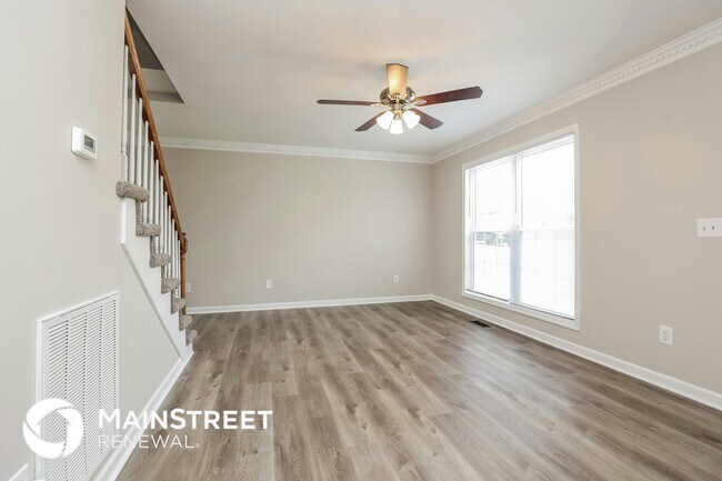 Building Photo - 7002 Summit Ct