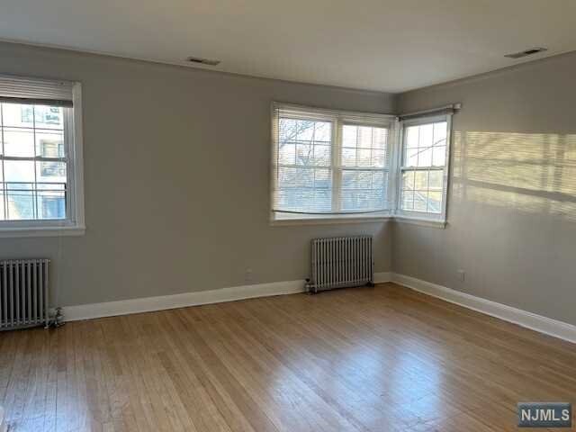 Foto del edificio - 252 Wayne Ave